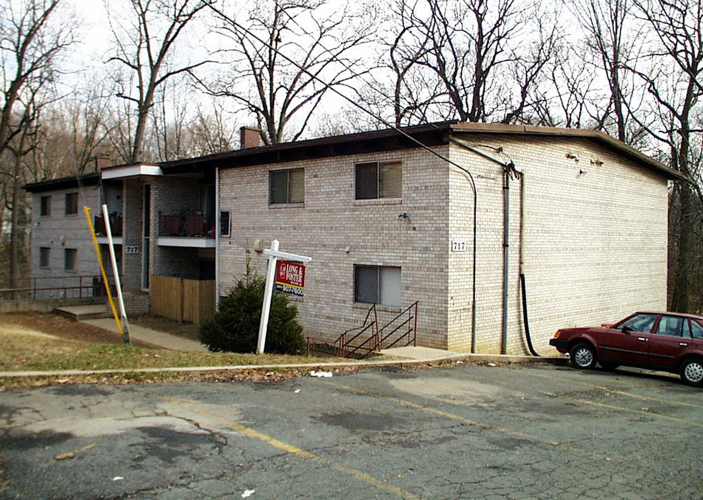 Foto del edificio - 717 Sligo Creek Pky