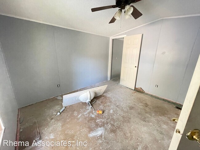 Foto del edificio - 2 br, 2 bath House - 4873 Cleveland Street...