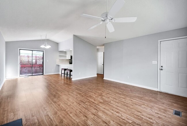 Building Photo - Charming home located in Heart of Wilmington