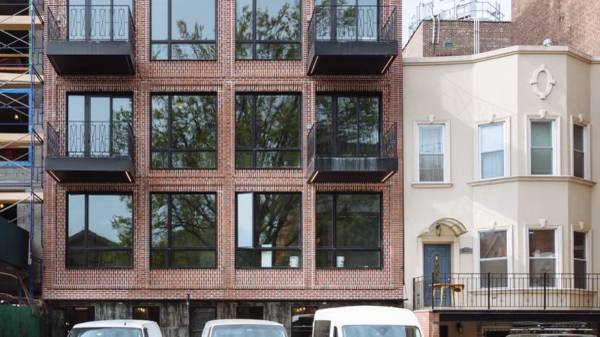 Building Photo - HAWTHORNE STREET