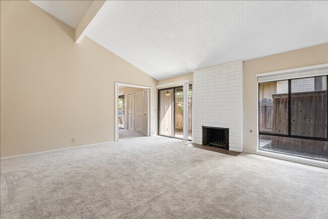 Foto del edificio - 2491-2491 American River Dr