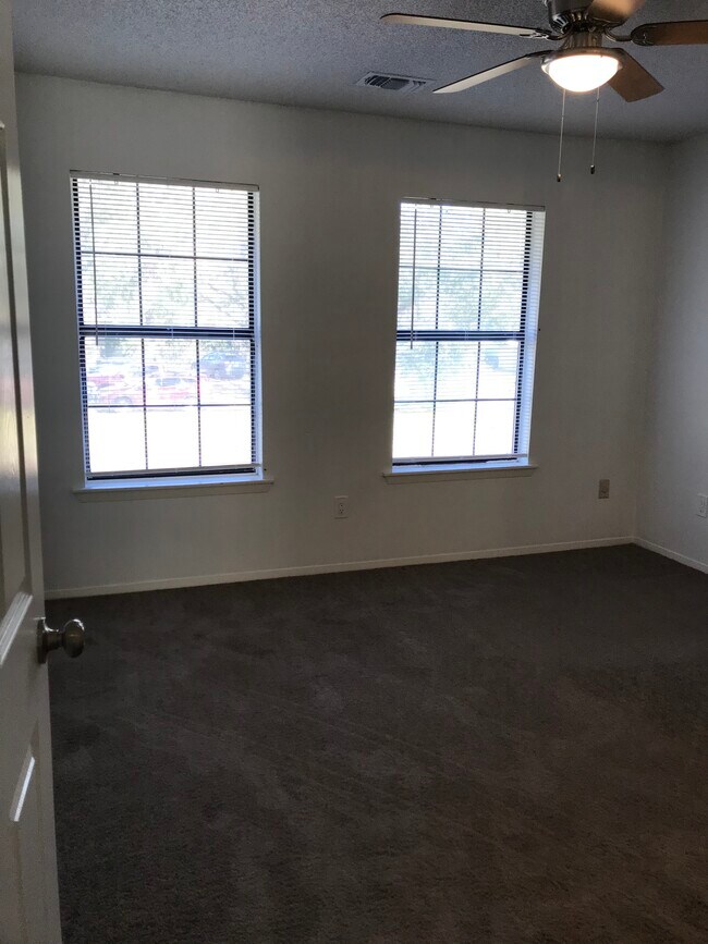 First bedroom. - 501 Dallas St