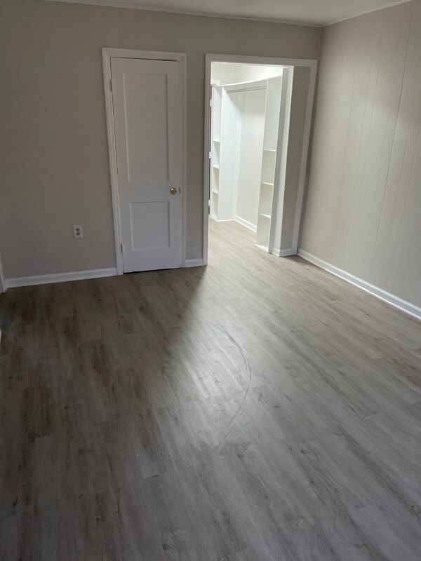 Building Photo - 3816 Fairhaven Ave