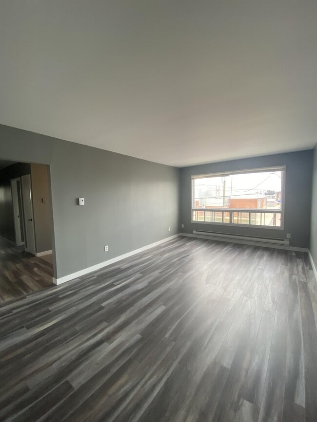 Building Photo - 34 Verdun St