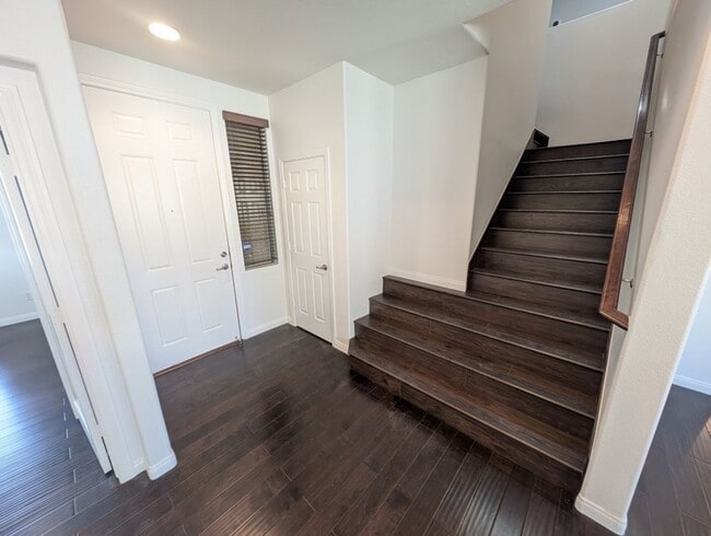 Building Photo - 6819 Rolling Boulder St