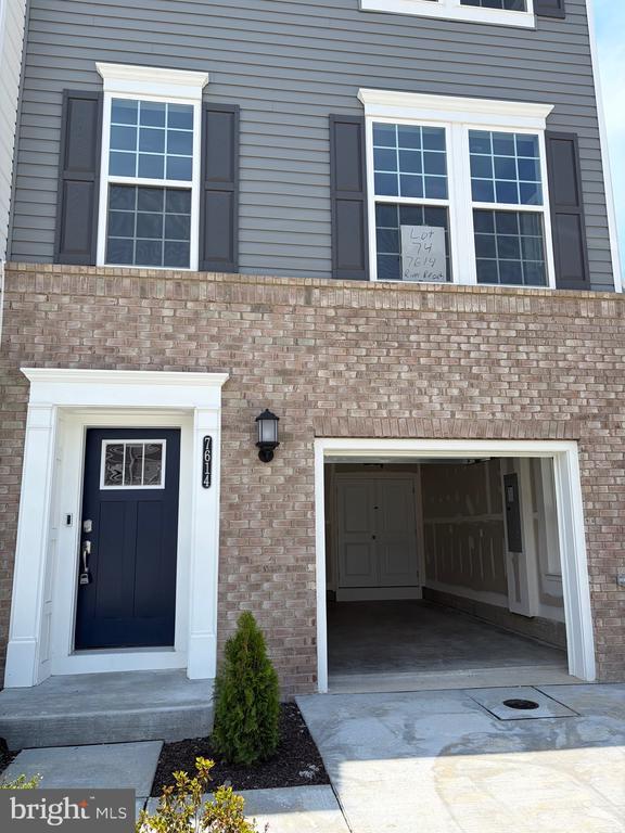 Foto del edificio - 7614 River Reach Rd