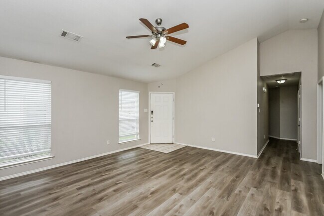 Foto del edificio - 1108 Boxwood Dr