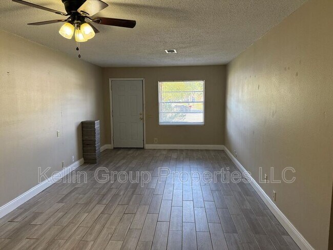 Building Photo - 5649 Struthers Ct