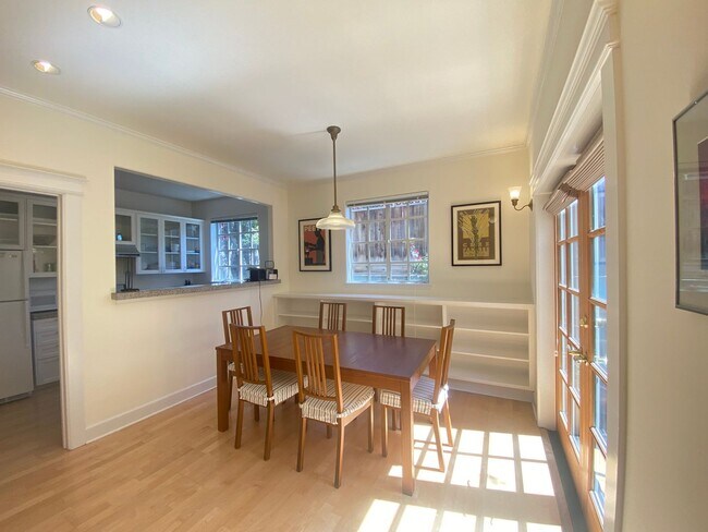 Building Photo - Advent - SHORT TERM FURNISHED RENTAL North...