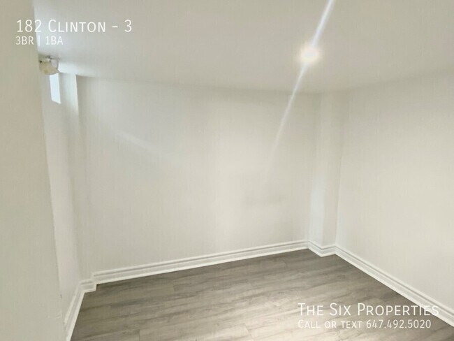 Photo du bâtiment - Brand New Three Bedroom Apartment