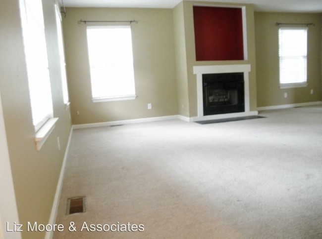 Building Photo - 3 br, 2.5 bath House - 108 Catawba Court
