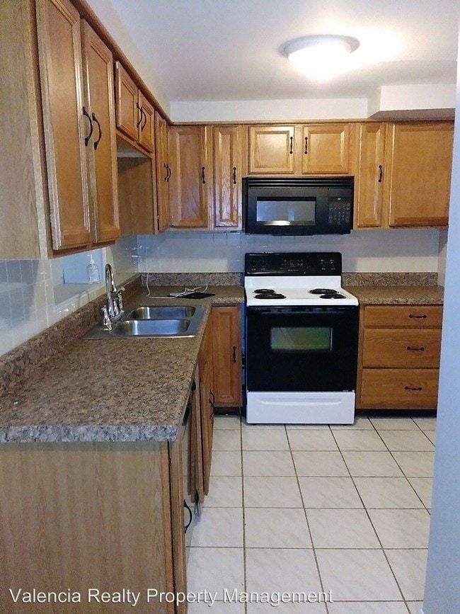 Foto del edificio - 10914 N 22nd St