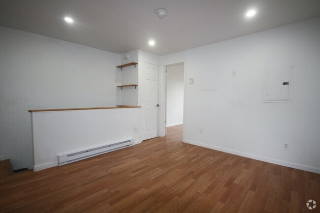 Building Photo - 5131 W Girard Ave