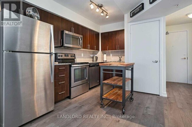 Photo du bâtiment - 1420 Dupont St