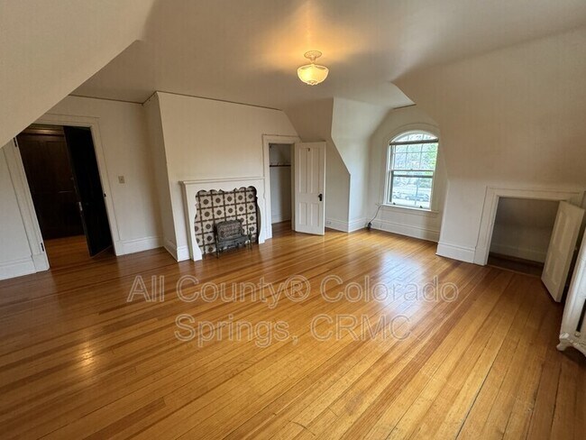 Building Photo - 1238 Wood Ave