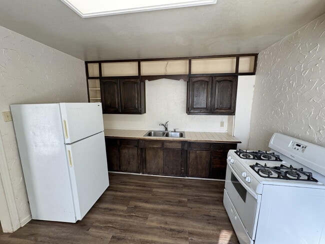 Building Photo - 2119 32nd St