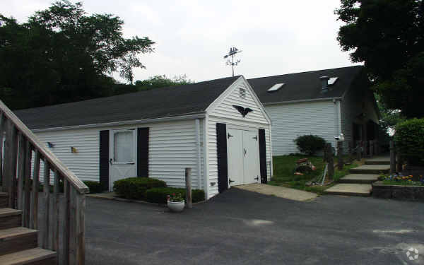 Exterior Photo - 29 Charlton St
