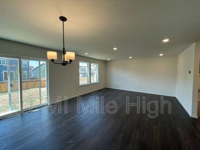Foto del edificio - 21138 E 61st Dr