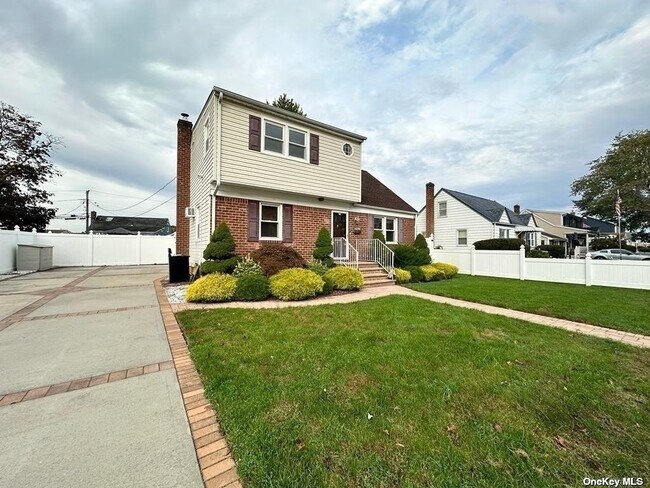 Foto del edificio - 26 Linden Blvd