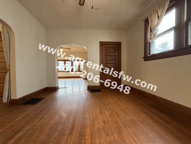 Foto del edificio - 811 Columbia Ave