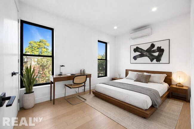 Foto del edificio - 411 11th St