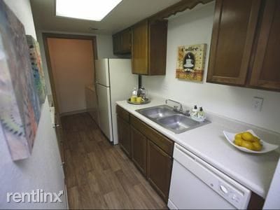 Building Photo - 2530 Paragon Dr