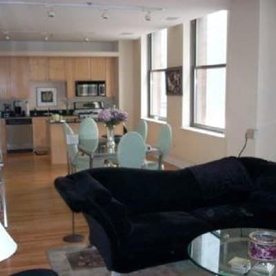 Foto principal - 212 W Washington St