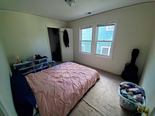 Foto del edificio - 339 N 3rd St