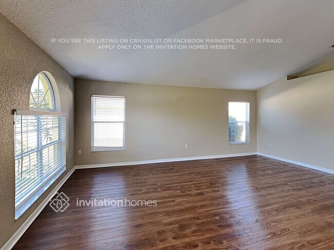 Foto del edificio - 6312 Tierra Vista Cir