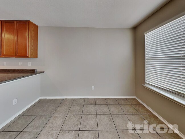 Foto del edificio - 9907 Carswell Peak