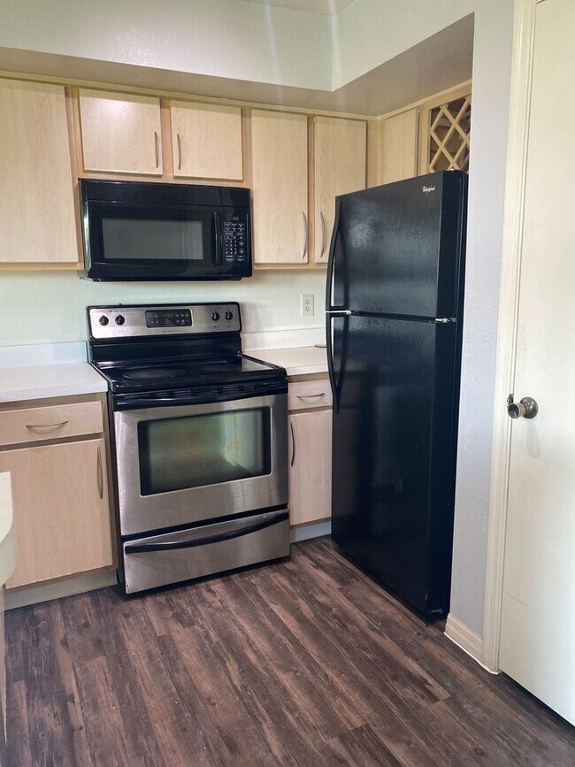 Foto del edificio - 7320 Westpointe Blvd