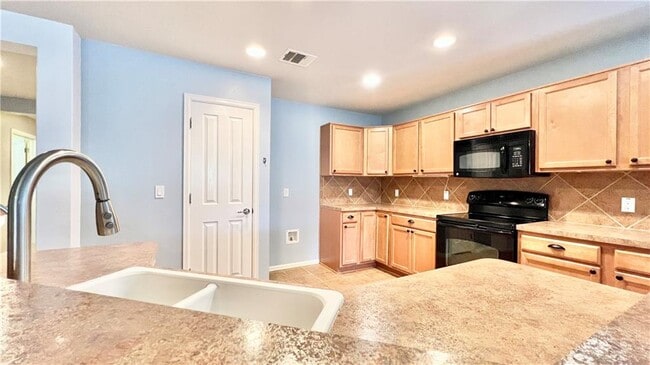 Building Photo - 784 Kingfisher Ln