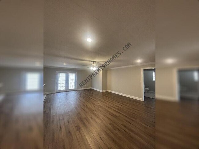 Foto del edificio - 12 Timberside Cove