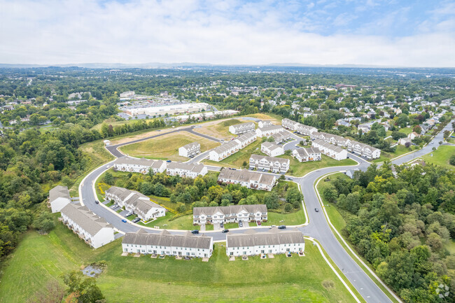 Aerial Photo - 2400-2431 Newtown Ln
