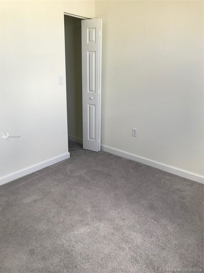 Foto del edificio - 3412 W 106th St