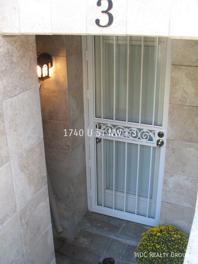 Building Photo - AWESOME CONDO ON U ST CORRIDOR CLOSE TO EV...