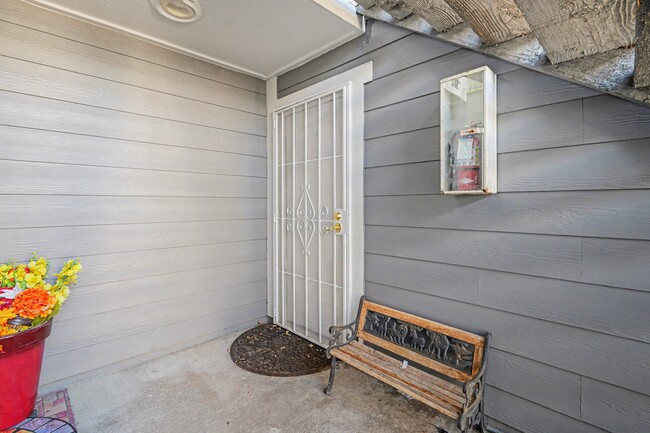 Photo - 3474 S Eagle St Townhome