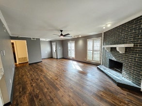 Building Photo - 1829 Palo Duro Dr