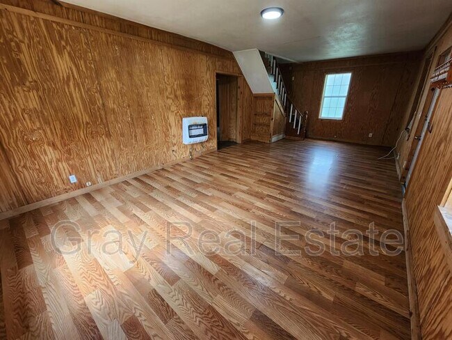 Building Photo - 109 Osage St