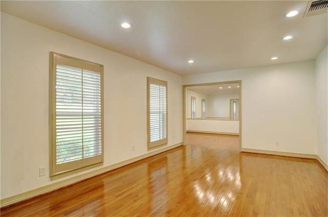 Foto del edificio - 4700 Briarhaven Rd