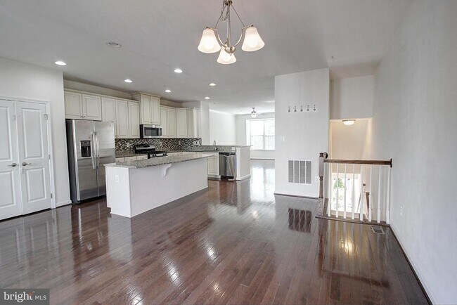 Building Photo - 5919 Leben Dr