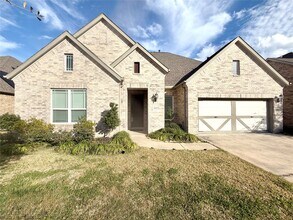 Building Photo - 6610 Lake Oasis Dr