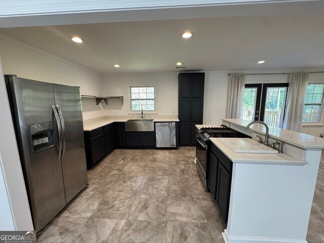 Foto del edificio - 995 Fleetwood Cir SW