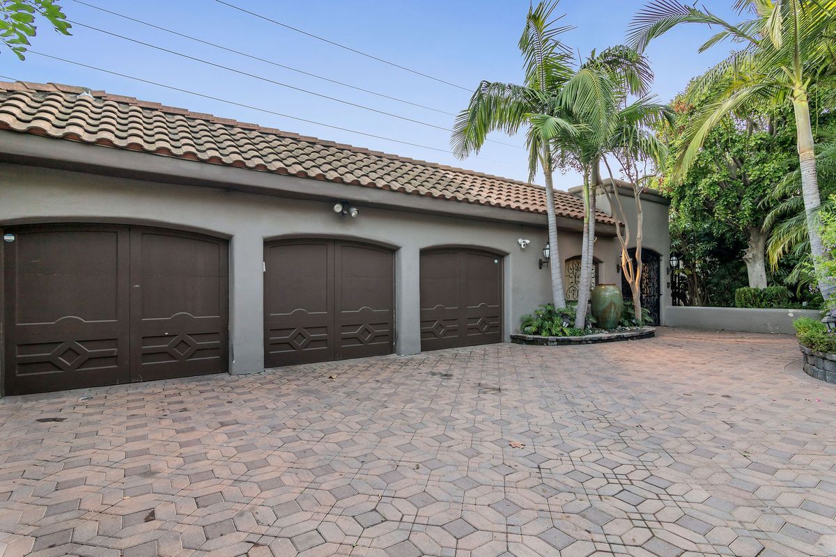 Foto principal - 7218 Mulholland Dr