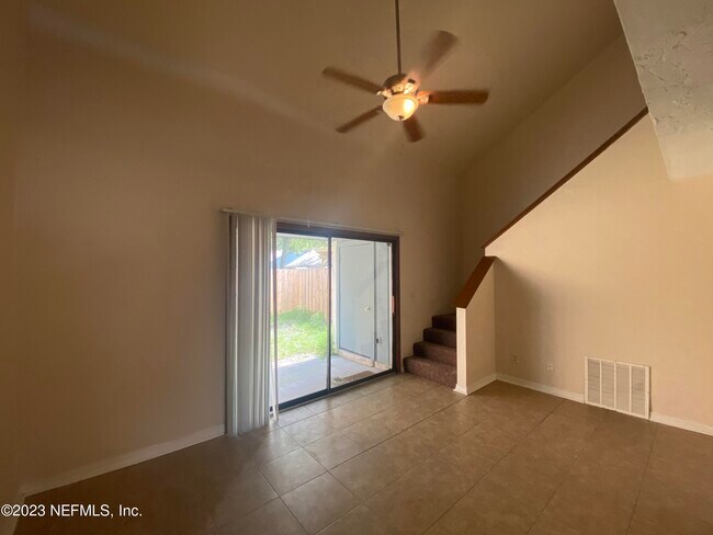 Building Photo - 1270 Wonderwood Dr