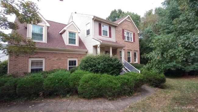 Building Photo - 5700 Deer Pond Rd