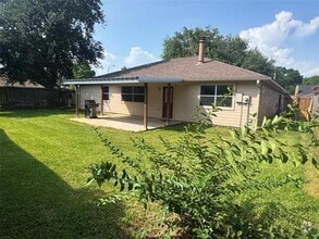 Building Photo - 1815 Settlers Ct