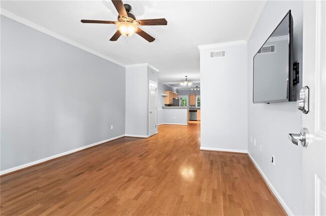 Building Photo - 3675 Peachtree Rd NE
