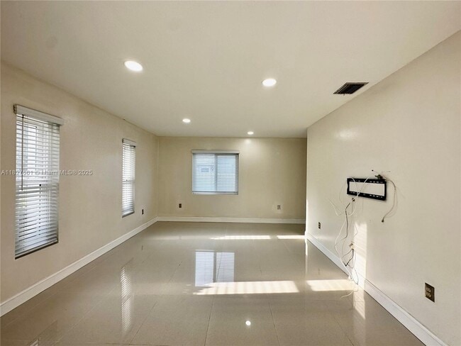 Building Photo - 18155 SW 105th Ave