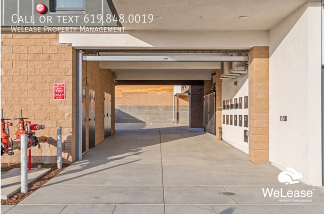 Building Photo - $500 OFF MOVE IN SPECIAL: 201- Corner Town...